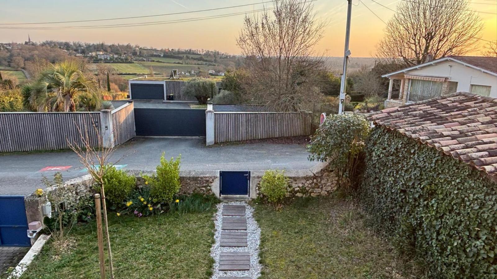 Maison De Charme Avec Jardin Et Terrasse Camblanes-et-Meynac Buitenkant foto